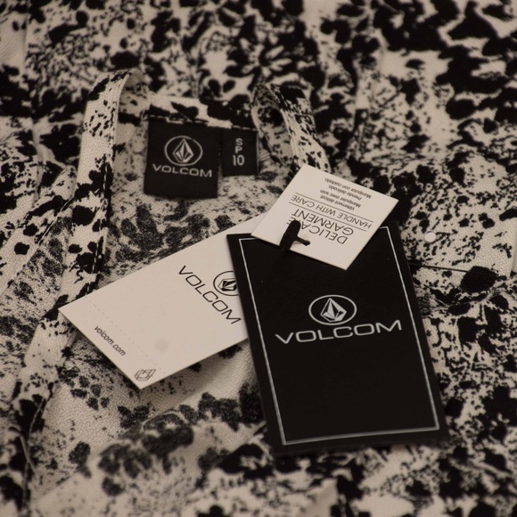 Volcom Soul Window Halter Top - Picture 7 of 7